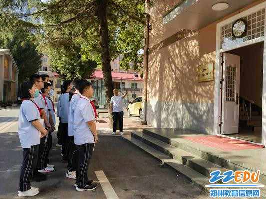 1郑州百年职校邵智增主任介绍学校文化